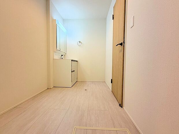 真っ白な空間が日常に心地よさをもたらします。