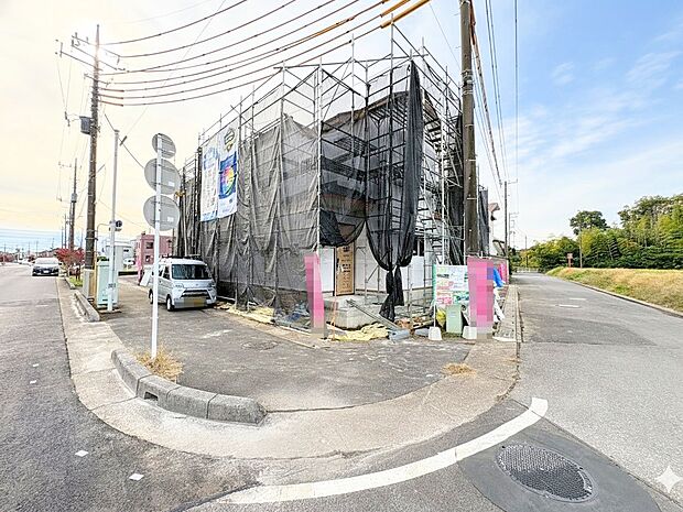 ご家族と愛情を育む新しい暮らしはいかがですか。(令和7年11月 撮影)