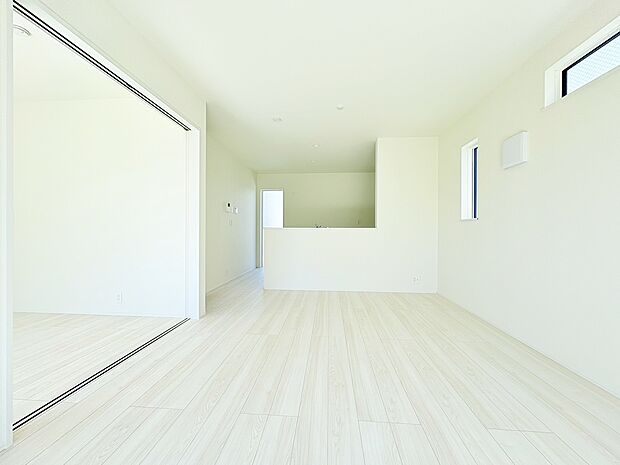 人気の平屋のお住まいは居住性を一段と心地よいものにします。