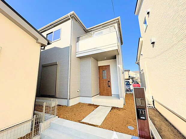 イオンモール上尾まで徒歩10分の立地。