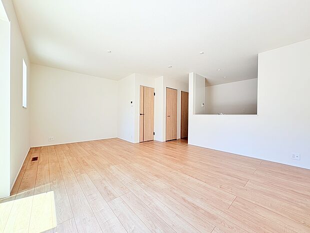 17.25帖の広々LDK。過ごす時間にゆとりを与えてくれるわが家自慢の場所。