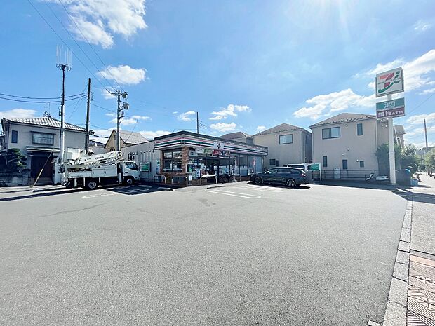 セブンイレブン蕨南町4丁目店まで約220m