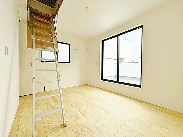 家具やレイアウトでお好みの空間を創り上げられます。