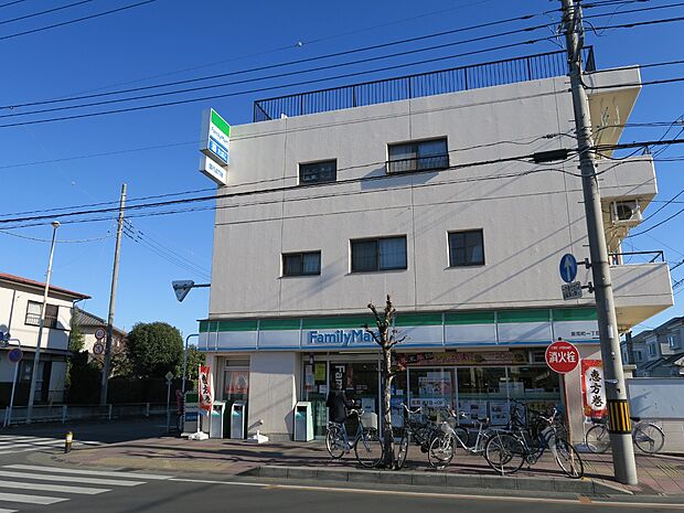 ファミリーマート蕨南町1丁目店まで約277m