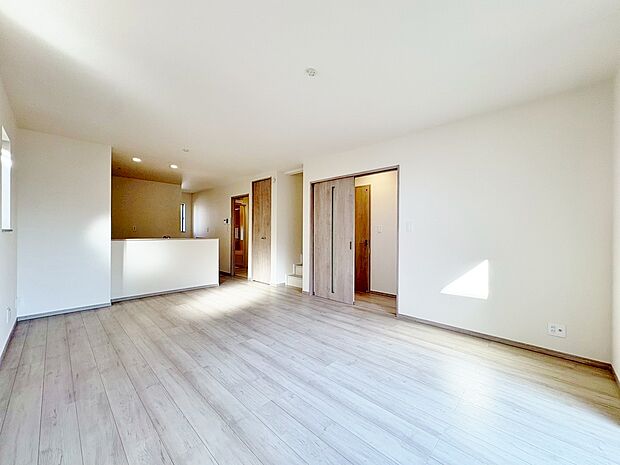 リビングイン階段を採用した間取り。