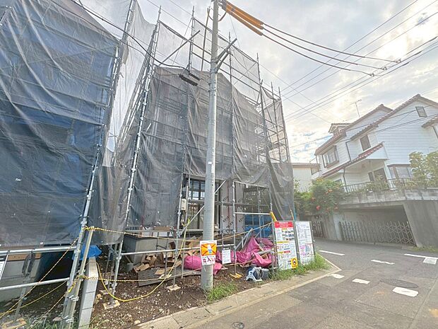 ご家族と愛情を育む新しい暮らしはいかがですか。(令和7年9月 撮影)