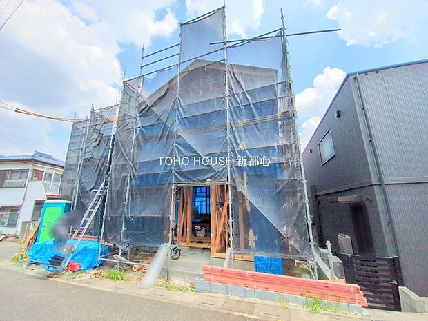 家のシンボルともいえる玄関は訪れる人を魅了します。