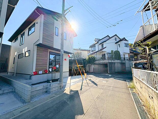 コミュニケーション動線に配慮したリビングアクセスプラン。