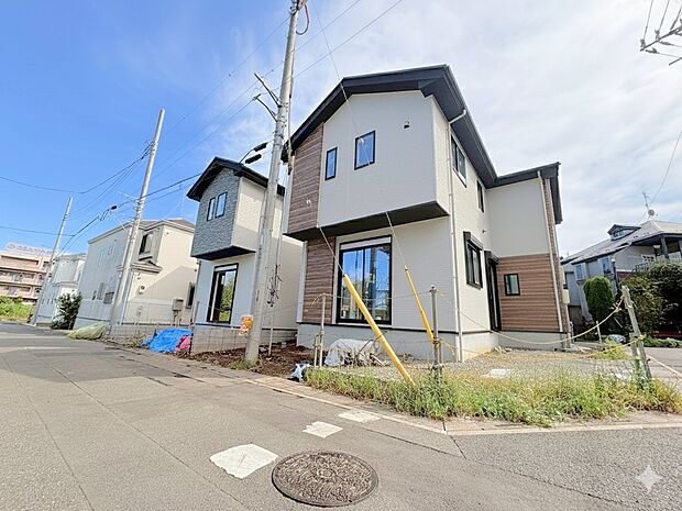 SICやWIC、ホール収納など豊富な収納を設けています。(令和7年10月 撮影)