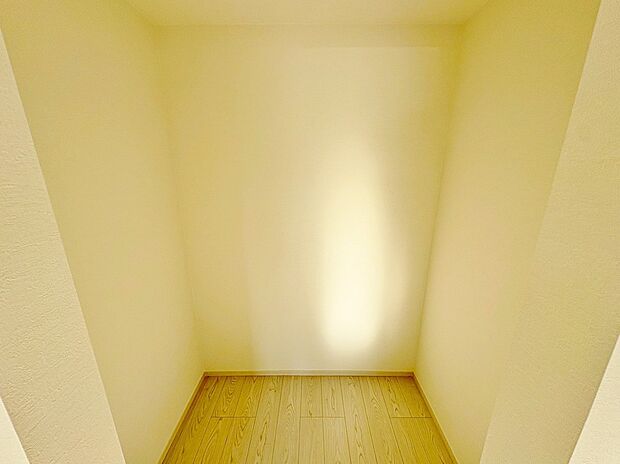 WICを二部屋に備えました。お荷物が多い方も安心です。