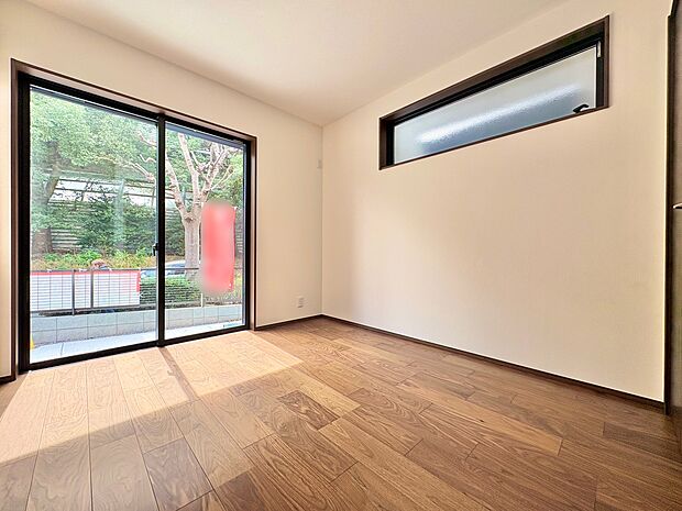 1階には5.2帖の洋室は2部屋ご用意しました。