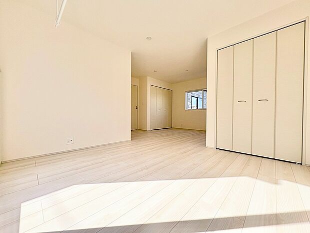 家具やレイアウトでお好みの空間を創り上げられます。