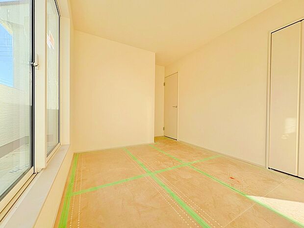 絶妙な雰囲気を意識してコーディネート致しました。(令和7年12月 撮影)