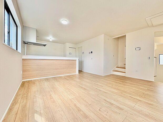 ご家族がくつろげる明るく広い空間が確保できました。