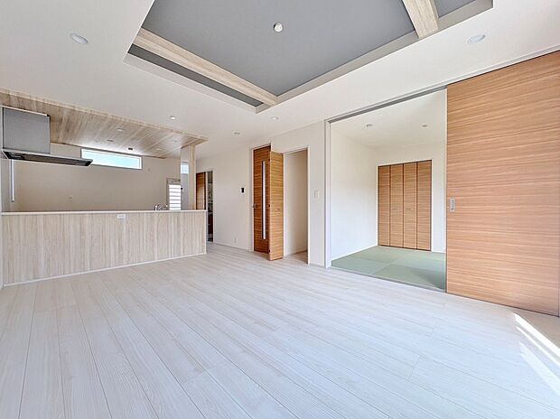 時間の経過と共に味わいが出る素敵な空間を創り上げてください。