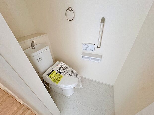 トイレは2ヶ所にございます。毎日使う場所だからこそ、使い勝手を考えました。