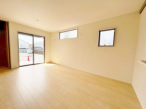 ご家族が自然と集まる空間を設計から実現しました。