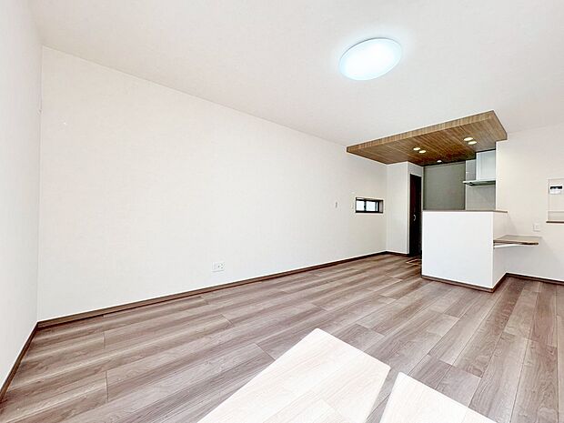 ご家族がくつろげる明るく広い空間が確保できました。