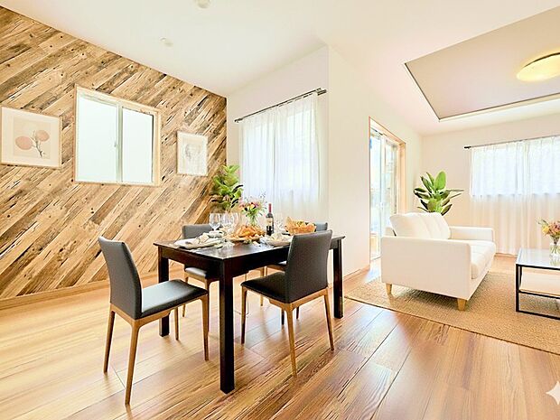 広々とした19帖のLDK。※現況の物件写真に、ＣＧによる画像処理がされています。