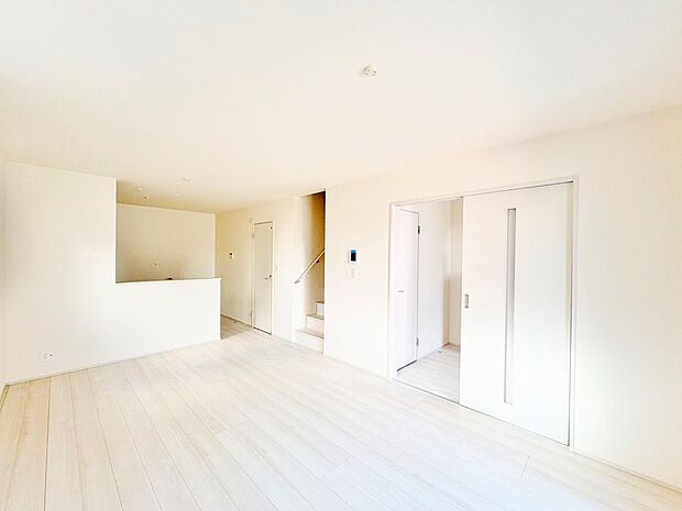 我が家の室内空間を華やかに演出してくれる見事な意匠。