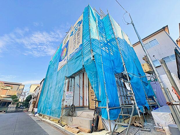 2階は全居室6帖以上、二面採光により優れた風通しと明るい空間を確保しました。(令和7年11月 撮影)