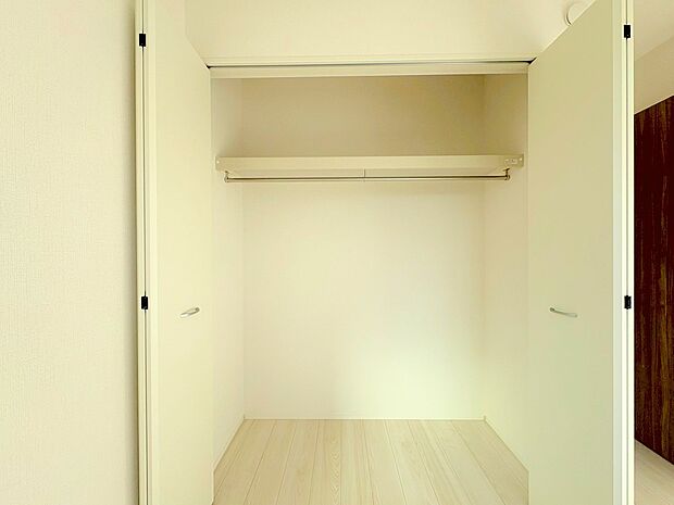 お荷物が多い方にも安心です。是非現地をご確認ください。