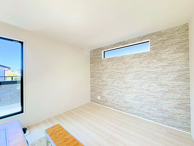 アクセントクロスが落ち着いた雰囲気を演出してくれます。