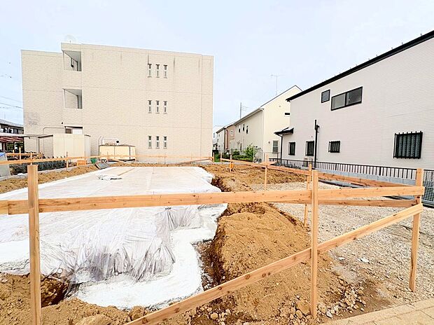 敷地面積は47坪、6m公道に面し、全居室南向きにつき陽当たり良好なお住まい。(令和7年10月 撮影)