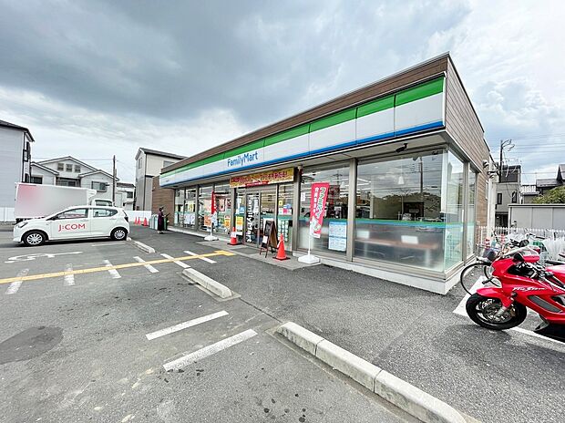 ファミリーマート 川口道合西店まで約600m