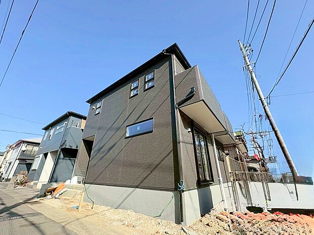 二階は全居室二面採光、バルコニーを二面確保しています。(令和8年1月 撮影)