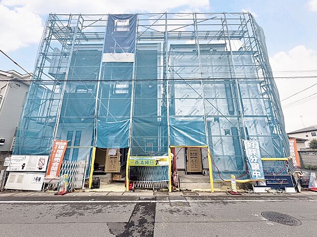 設計者の拘りが伝わってくる素敵な建物です。(令和7年10月 撮影)