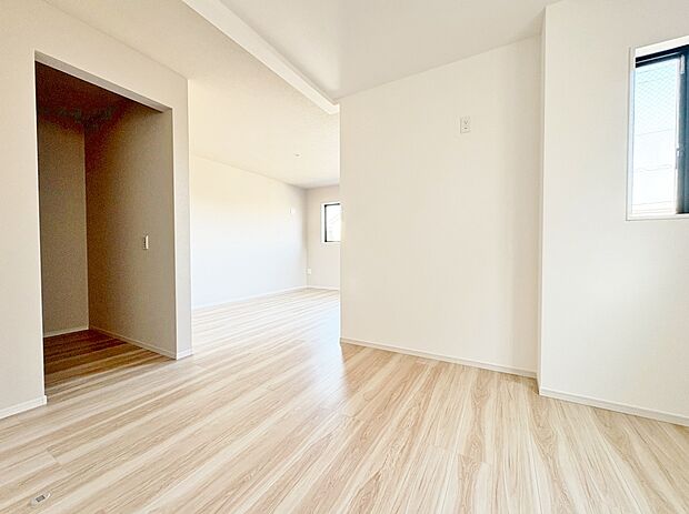 フレキシブルな間取りを採用し、ライフスタイルの変化にも対応可能です。