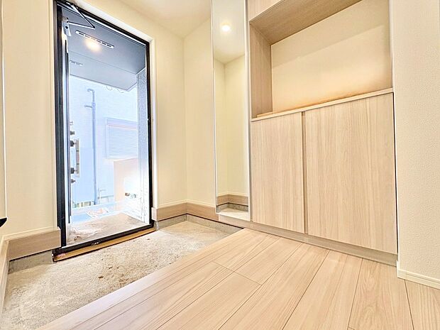 毎日出迎えてくれるこの場所は私のお気に入り。(令和7年7月 撮影)