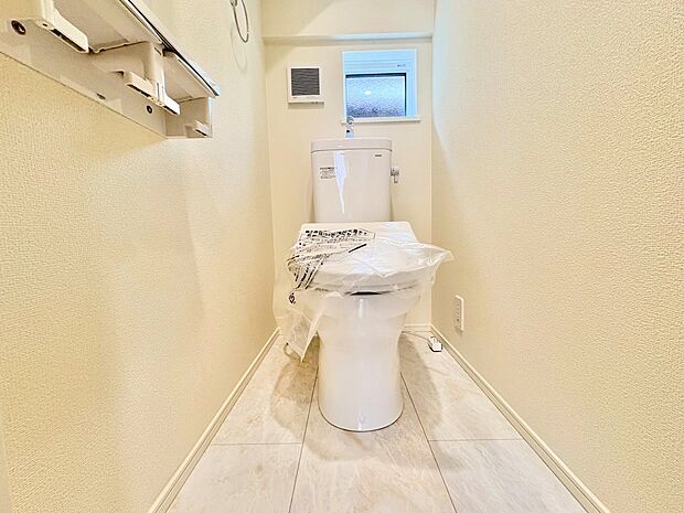 白を基調としたシンプルながらも落ち着くデザイン。