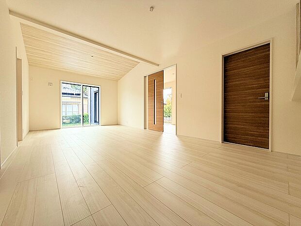 すべてを凝縮した珠玉の【始まり】をここから迎えます。