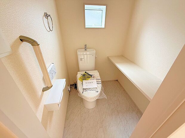 トイレは2ヶ所にございます。毎日使う場所だからこそ、使い勝手を考えました。