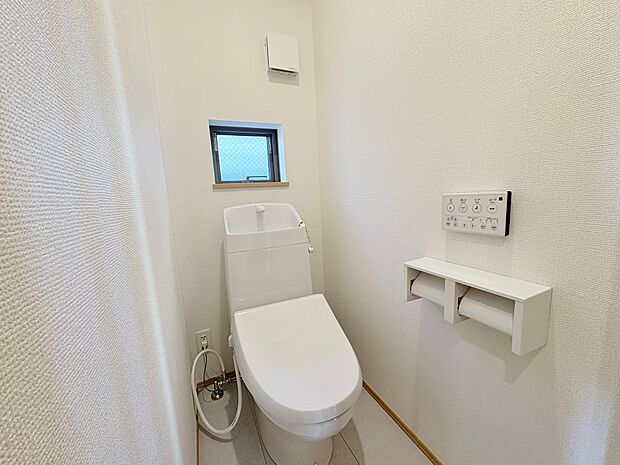 洗浄便座はいつでも快適に、清潔にご使用いただけます。