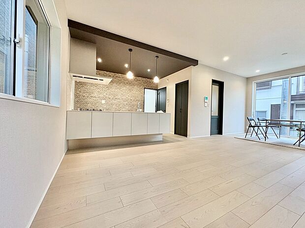 日常から解放される開放感たっぷりの特別な空間を演出。