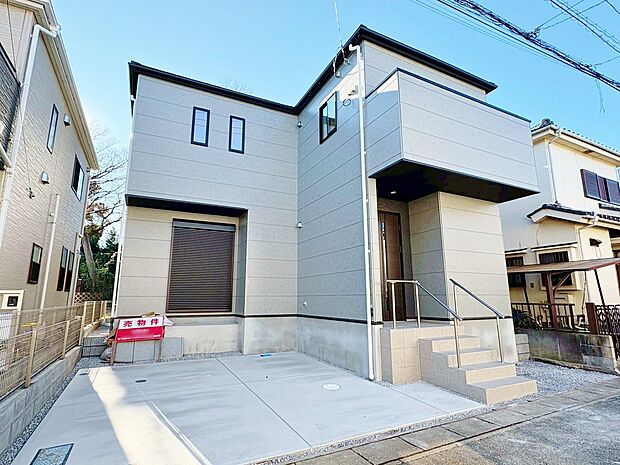 岩槻駅まで徒歩15分の立地です。全てを凝縮した珠玉の「住まい」を堪能して下さい。