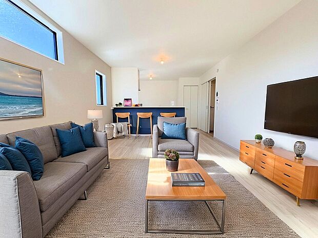 キッチンからリビング全体を見渡せ、会話を楽しみながらお料理できます。※現況写真にCGによる画像処理済。