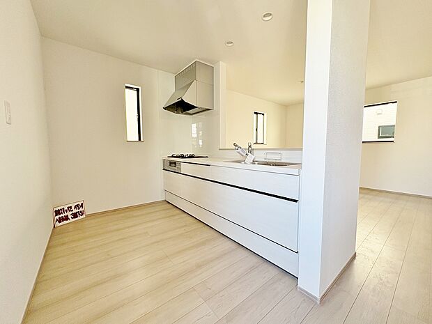 コミュニケーションを楽しめる対面式キッチンなら会話も弾みそう。