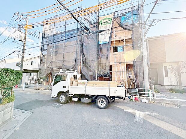 小・中学校まで徒歩10分以内でお子様の通学も安心です。(令和7年12月 撮影)