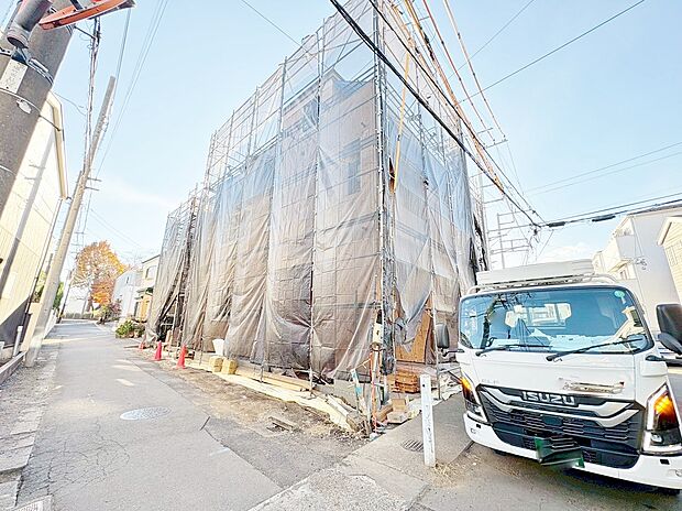 バルコニー3ヶ所あり、洗濯物が多い日も安心です。(令和7年12月 撮影)