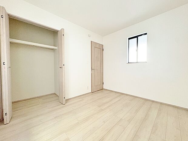 全居室に収納を完備したストレスフリーなお住まいです。