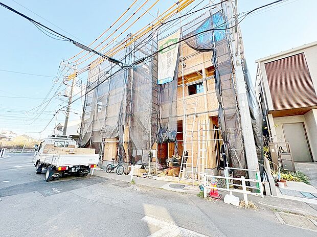 小・中学校まで徒歩10分以内でお子様の通学も安心です。(令和7年12月 撮影)