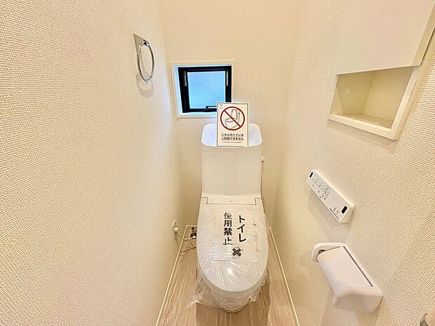 各階にトイレを完備しています。