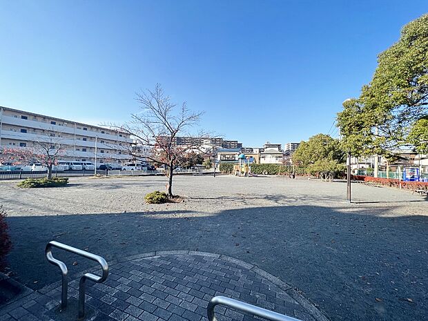 田島西公園まで約450m