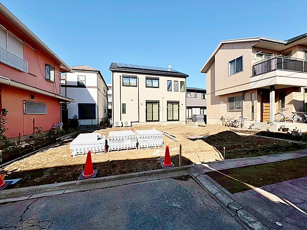 ここに住まう方へ余すこと無く太陽の恵みを届けられるように。(令和7年11月 撮影)