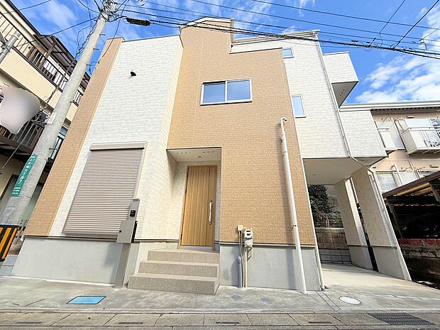 優しい色合いの外観はどの年代の方からも愛されるデザイン。