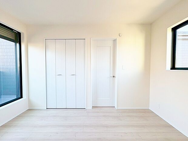 豊かな陽光がこの場所を照らしだします。